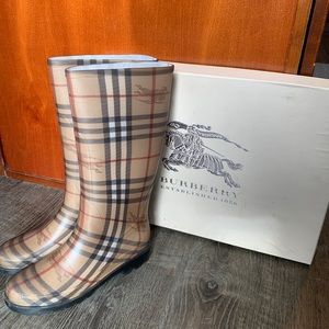 Burberry Classic Rain boot
